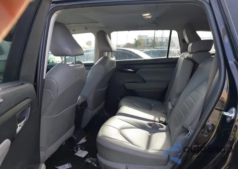 2021 Toyota Highlander Hybrid Xle from USA, damaged, VIN 5TDGBRCH9MS021544